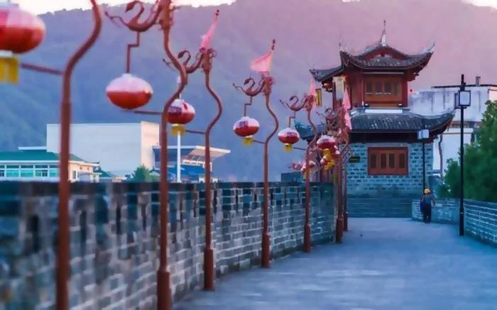 廈門出發(fā)福建醉美汀州2日自駕游：夜遇店頭街，見證世外桃源丁屋嶺