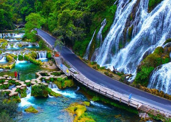 成都出發(fā)貴州6日自駕游：梵凈山-千戶苗寨-鎮(zhèn)遠(yuǎn)古鎮(zhèn)-赤水6日環(huán)線自駕游