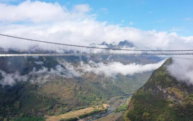 廣州周邊3日自駕游：挑戰(zhàn)峽天下-游千年瑤寨-探神秘地下河休閑3天清遠(yuǎn)自駕游